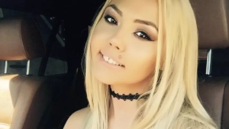 Cantareata Denisa a fost operata de urgenta luni dimineata