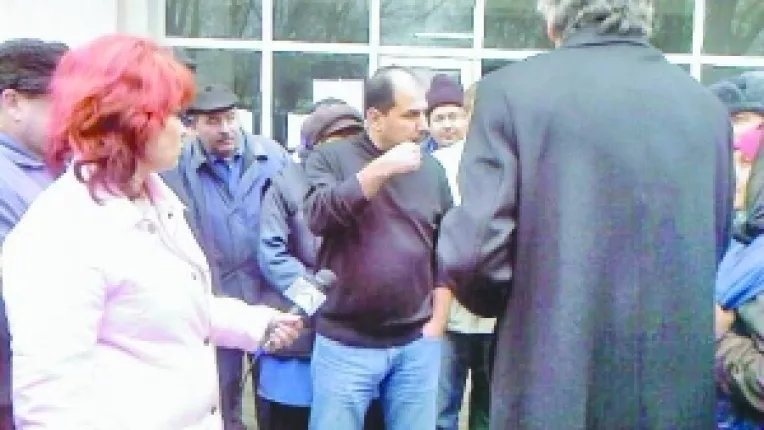 Dupa 90 de zile de asteptari, angajatii de la IMUM si-au primit banii pentru luna ianuarie