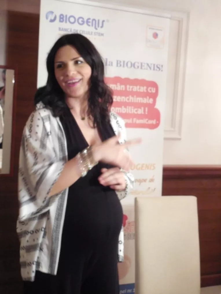 Ellie White alege sa stocheze celule stem si ADN-ul copilului la nastere!