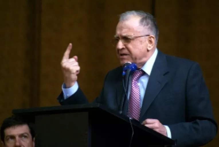 Iliescu: Blaga este un fatarnic si un insolent