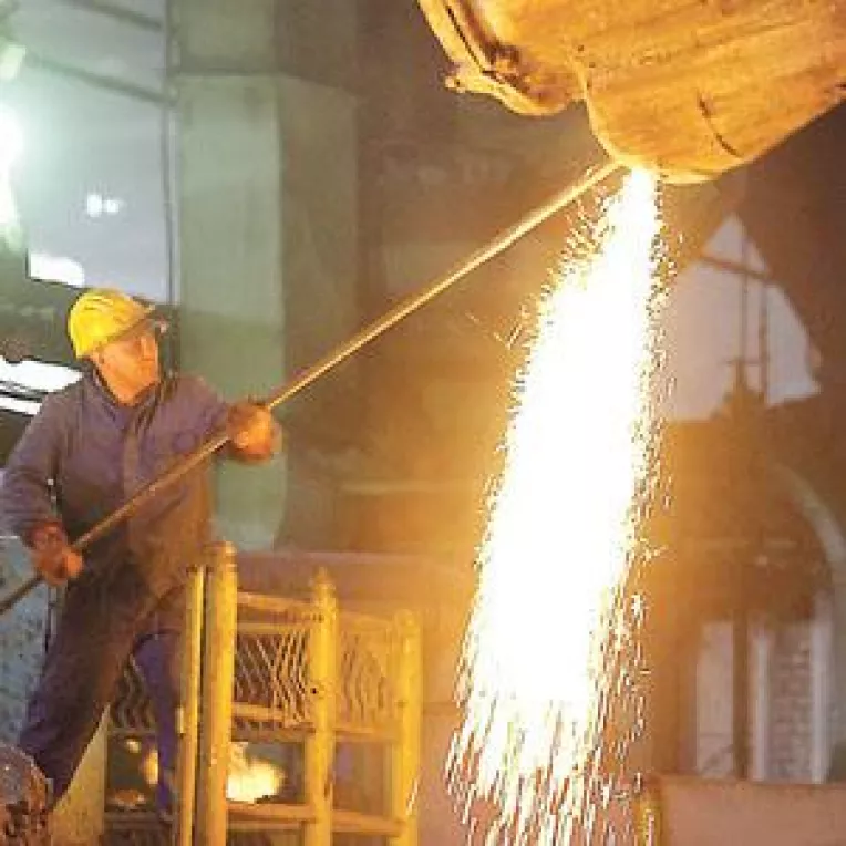 Industria romaneasca, afectata de scaderile de comenzi noi